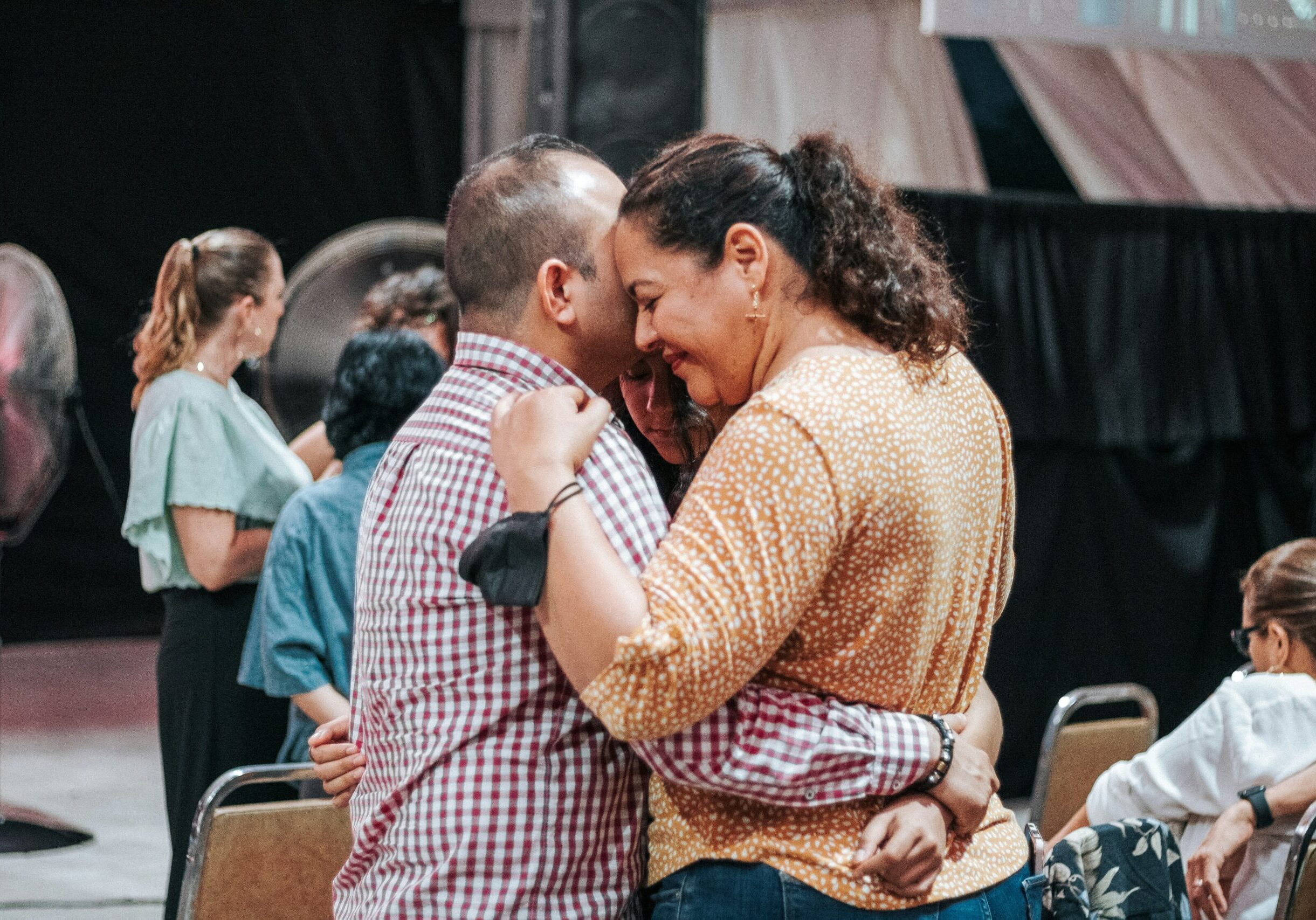 amistad-cristiana-gUEkUfnVpNM-unsplash
